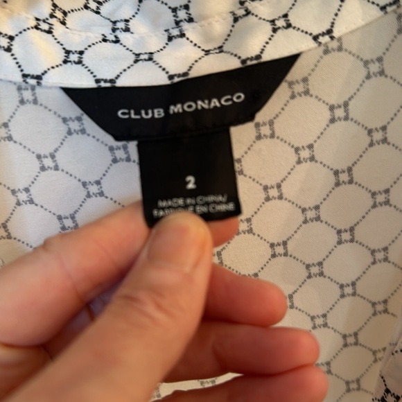 Club Monaco dress in a subtle blush tone with black print size 2 - Picture 3 of 4